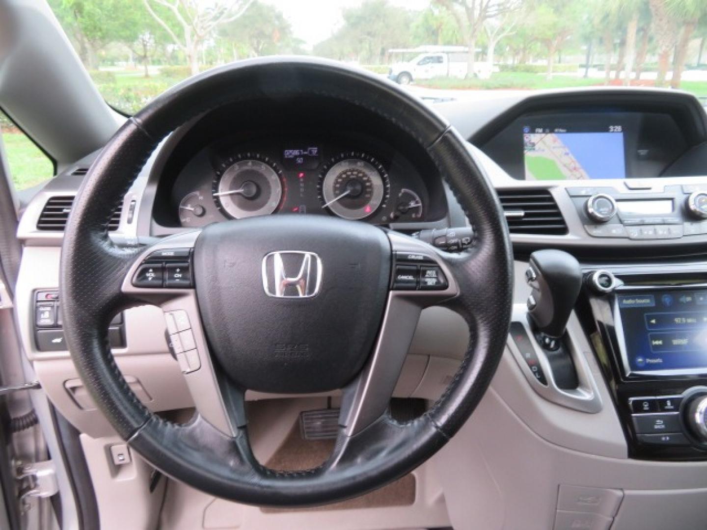 2014 Silver /GRAY Honda Odyssey EX-L (5FNRL5H68EB) with an 3.5L V6 SOHC 24V engine, 6-Speed Automatic transmission, located at 4301 Oak Circle #19, Boca Raton, FL, 33431, (954) 561-2499, 26.388861, -80.084038 - You are looking at Gorgeous Low Mileage 2014 Honda Odyssey EX-L Braunability Freedom Van Handicap Van Wheelchair Van Conversion Van with 25K Original Miles, Power Side Entry Ramp with Kneeling Van Function, Passenger Side Quick Lock System (same as ez lock), Quick Release Front Seats, Tie Down Syste - Photo#41